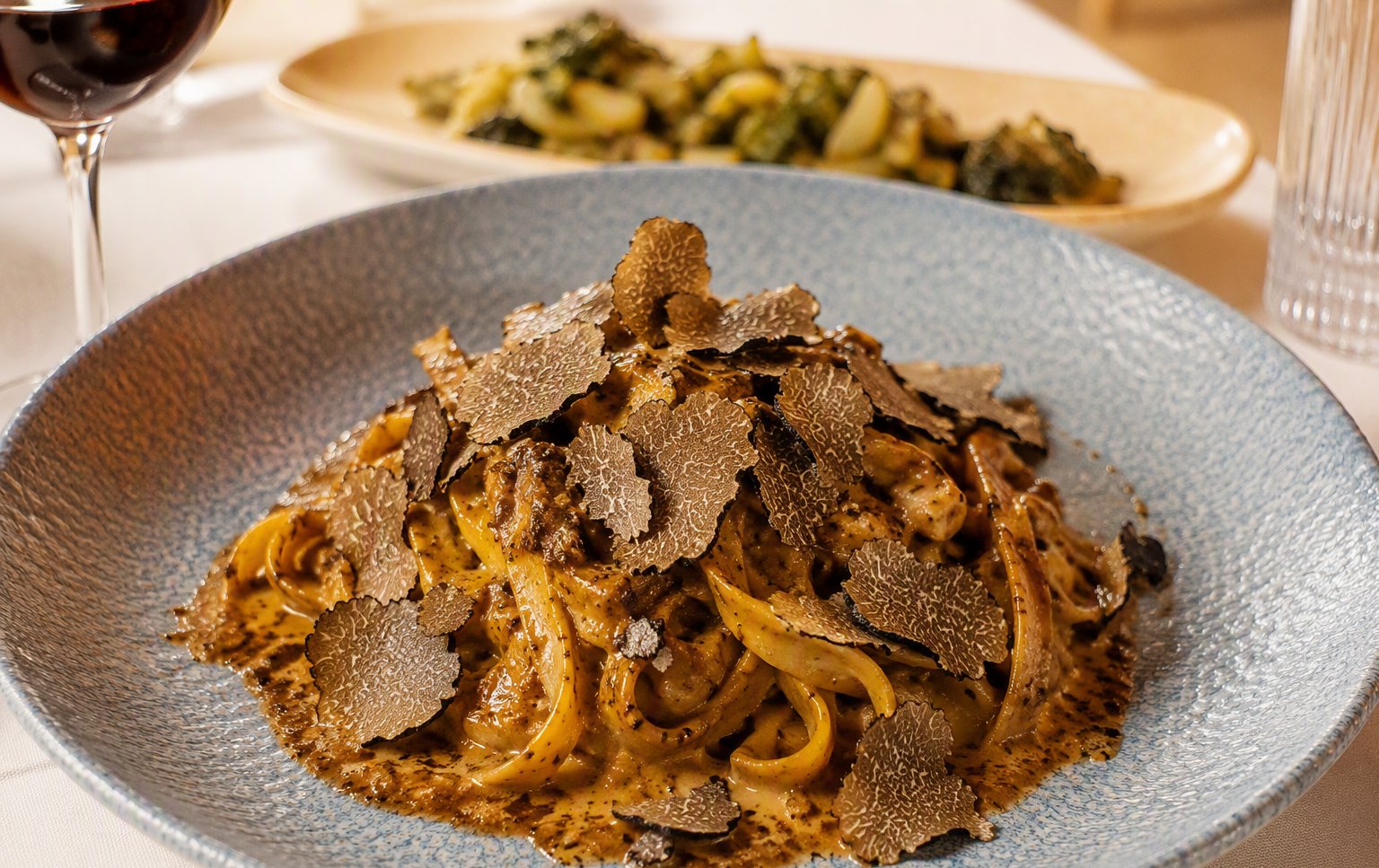 Tagliatelle al tartufo fresco